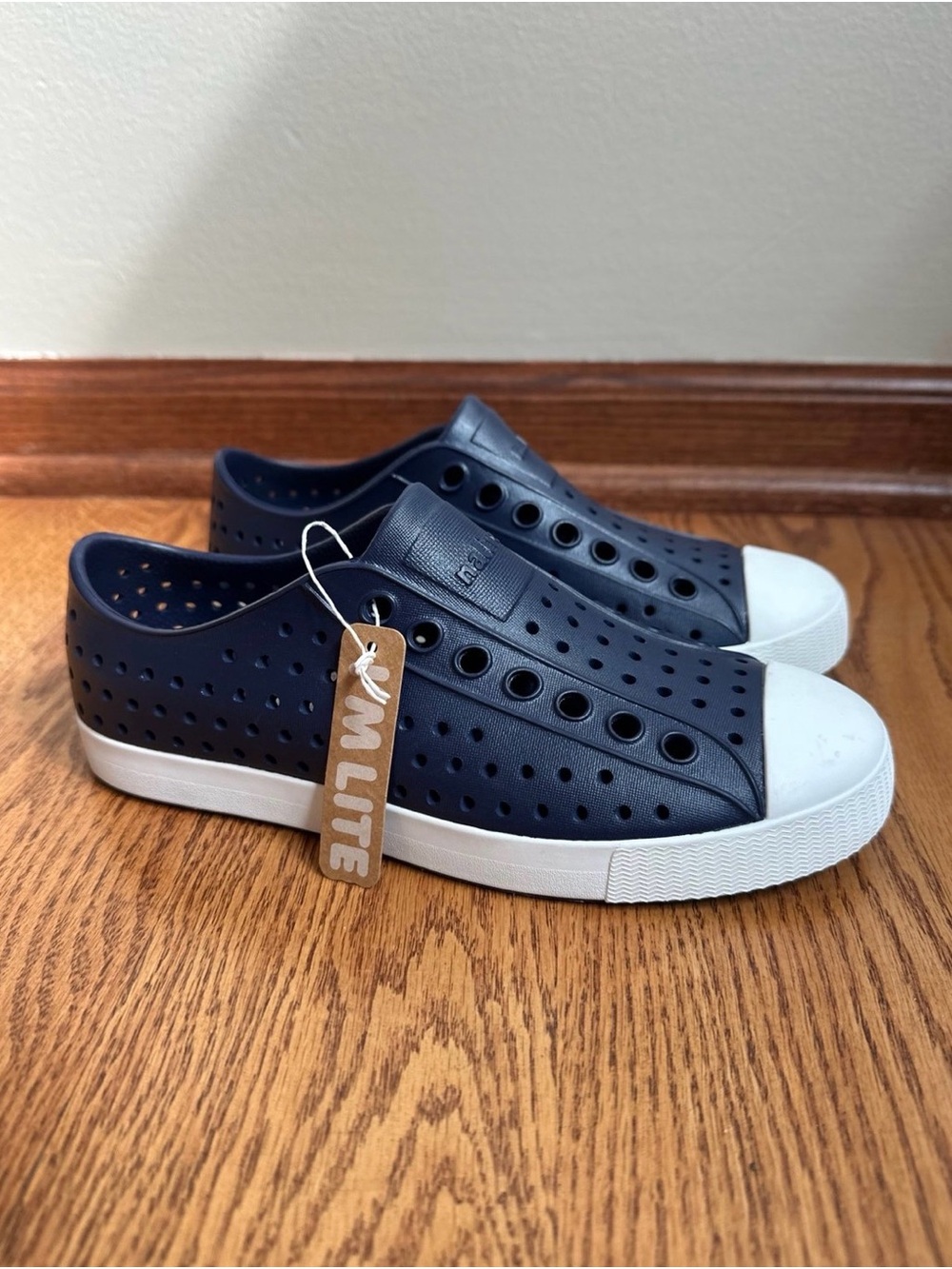 NWT Native Jefferson Shoes Womens 6 Men’s 4 Kids 4 Navy Blue